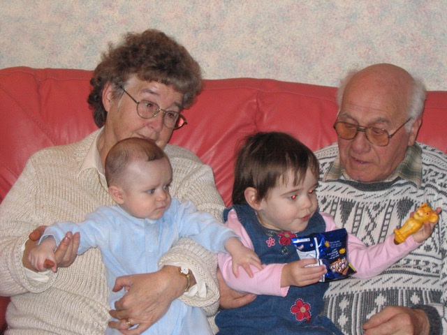 Joan, Mac, Sharna & Oliver (Leighton).jpg